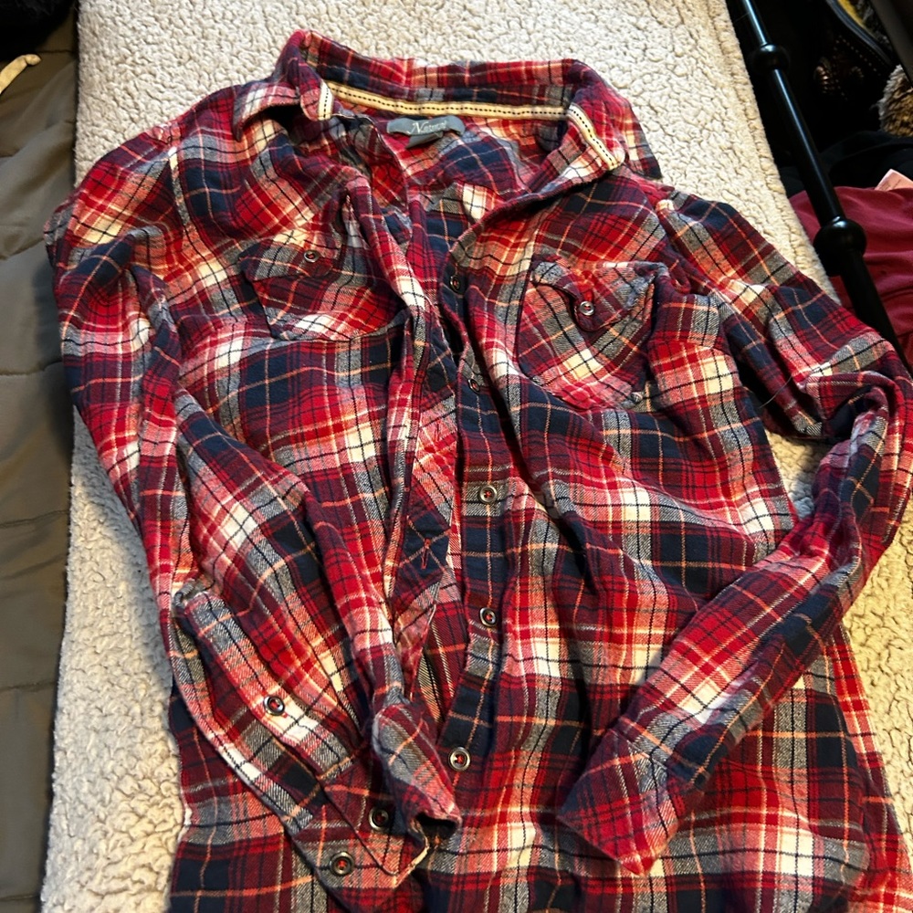 Women’s Natural Reflections button down